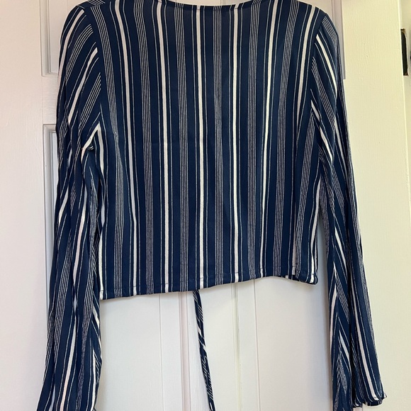 Blue Striped Button-Up Top - Picture 4 of 4